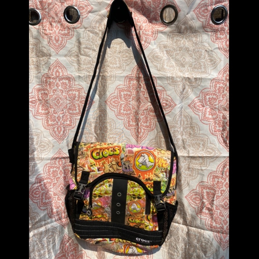 CROCS Over The Shoulder Tote/BookBag